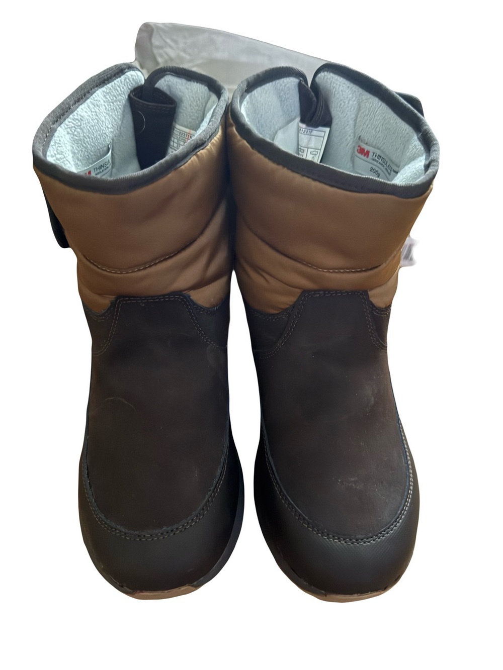 UGG